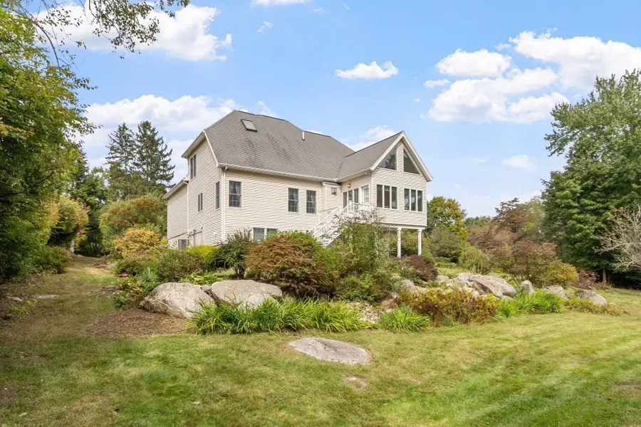 52 High St, Chelmsford, MA 01824 - #3