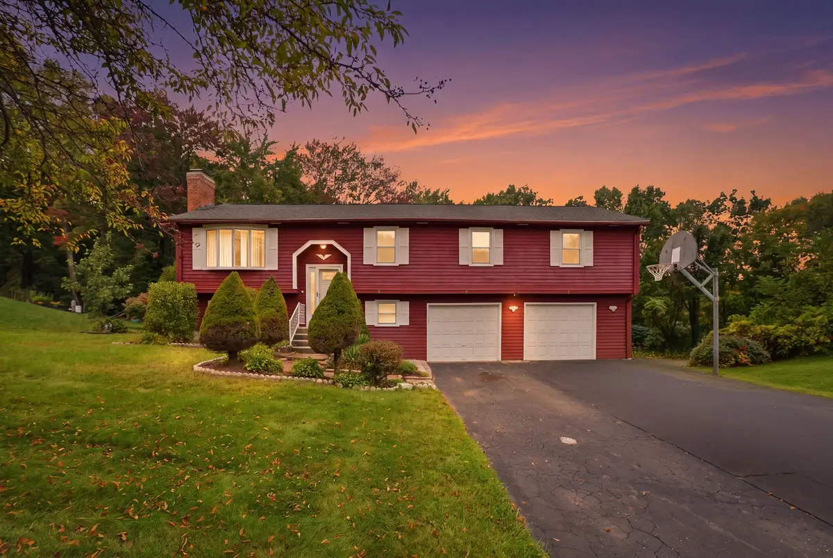 131 Beacon Hill Rd, West Springfield, MA 01089 - #1