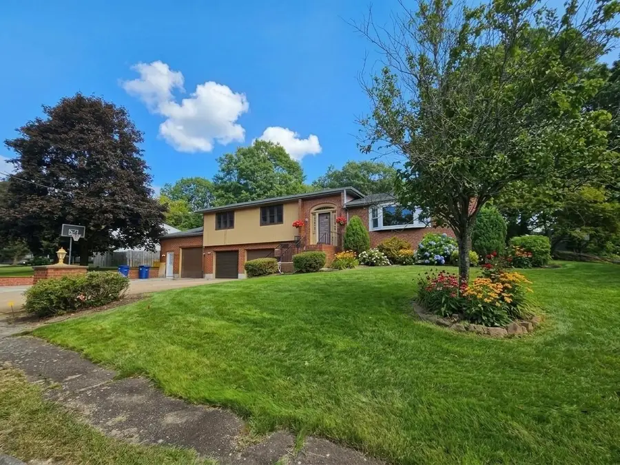 130 Saint Claire St, Braintree, MA 02184 - #3