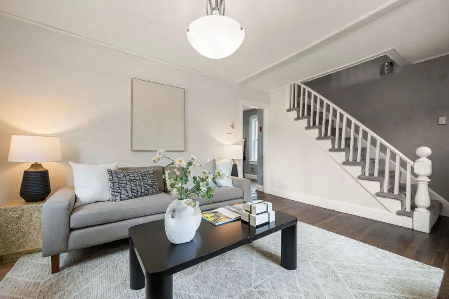 8 Pulaski St, Peabody, MA 01960 - #2