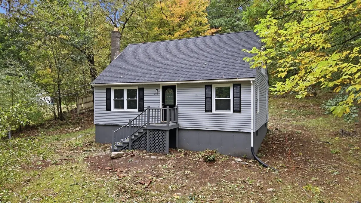 293 Mill St, Gardner, MA 01440 - #1