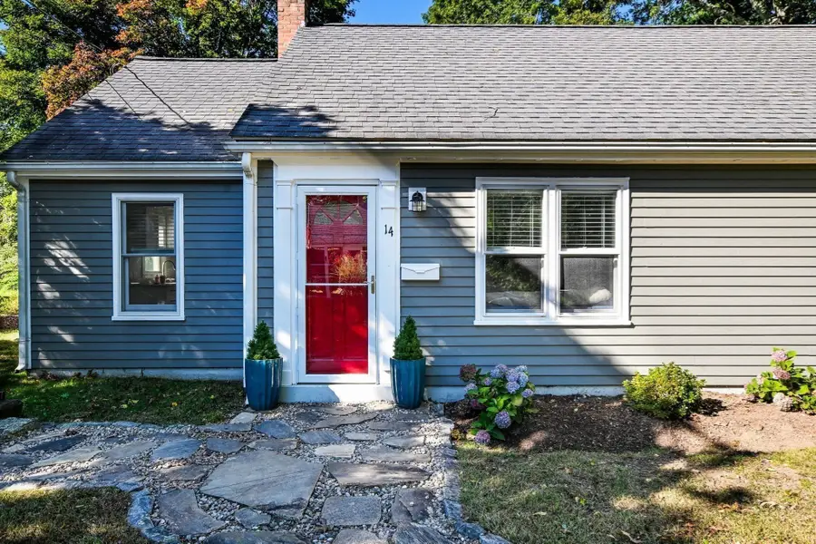 14 Amvets Ave, Falmouth, MA 02540 - #2