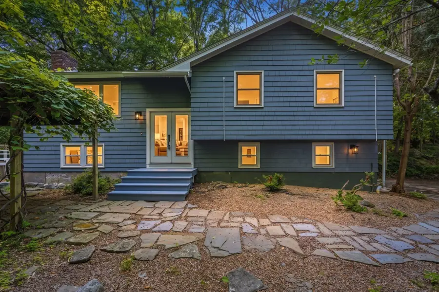 7 Hillcrest Dr, Acton, MA 01720 - #3