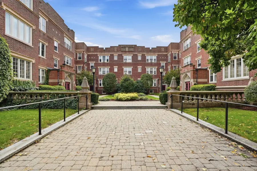 520 High St #13B, Medford, MA 02155 - #3
