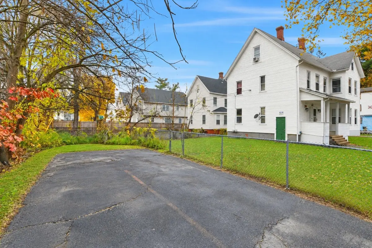 28-30 Nelson Ave, Springfield, MA 01109 - #1