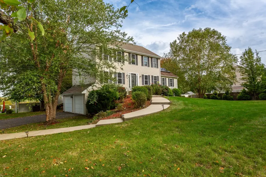 63 Franklin St, Halifax, MA 02338 - #3