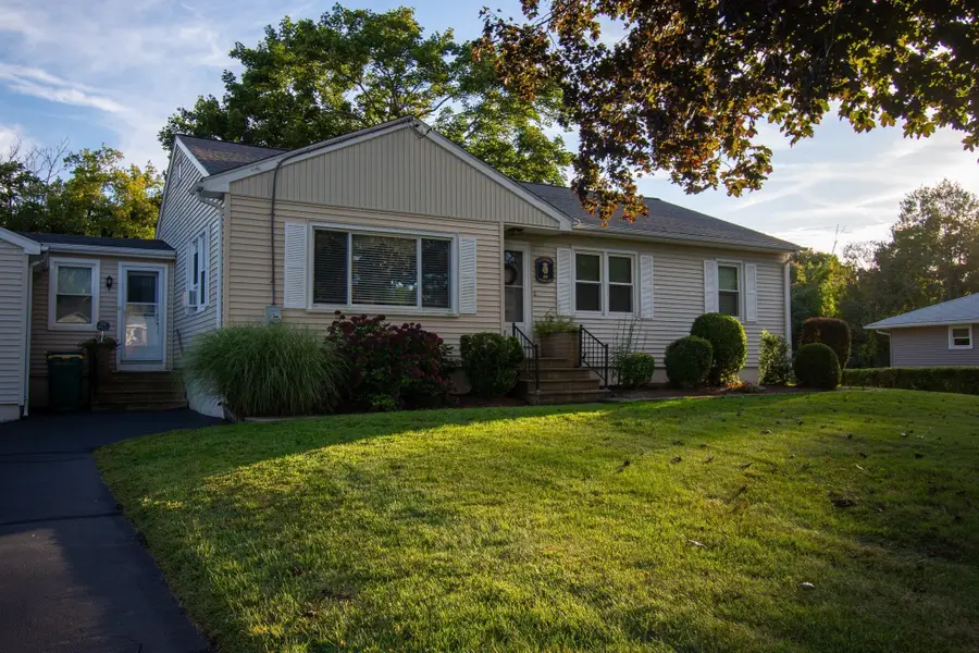 69 Airport Rd, Dudley, MA 01571 - #3