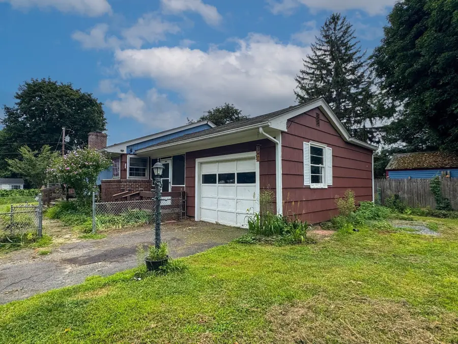27 Hancock St, Westfield, MA 01085 - #2