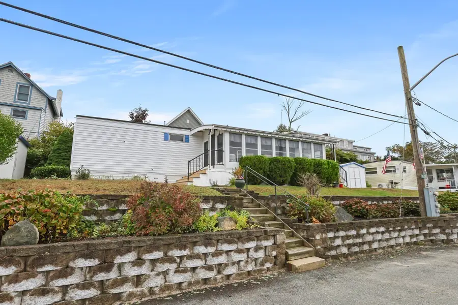 58 Kins Court, Onset, MA 02558 - #3