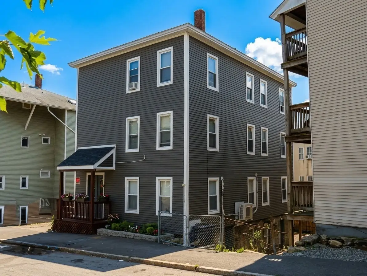 6 Berkeley St, Worcester, MA 01605 - #1