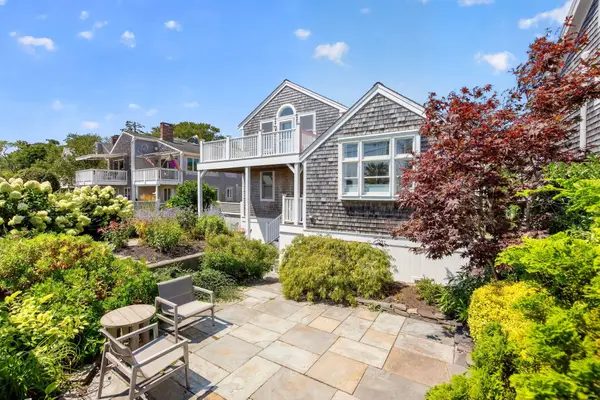 8D Commercial Street #Unit A, Provincetown, MA 02657