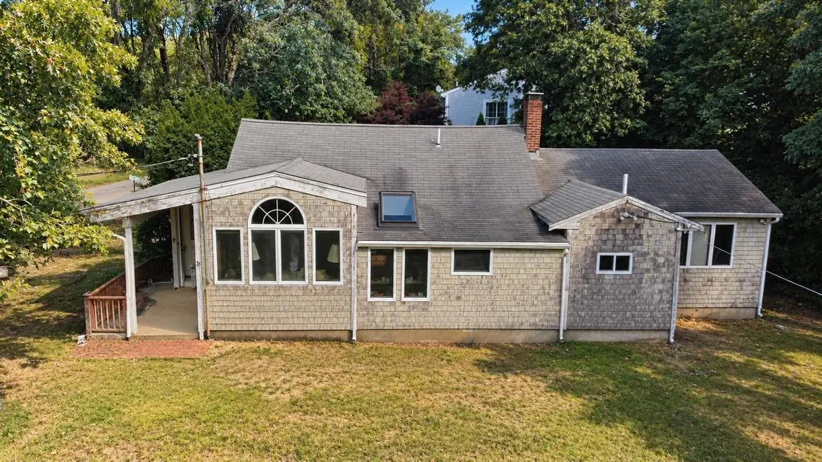 25 Whisper Ln, Fairhaven, MA 02719 - #1