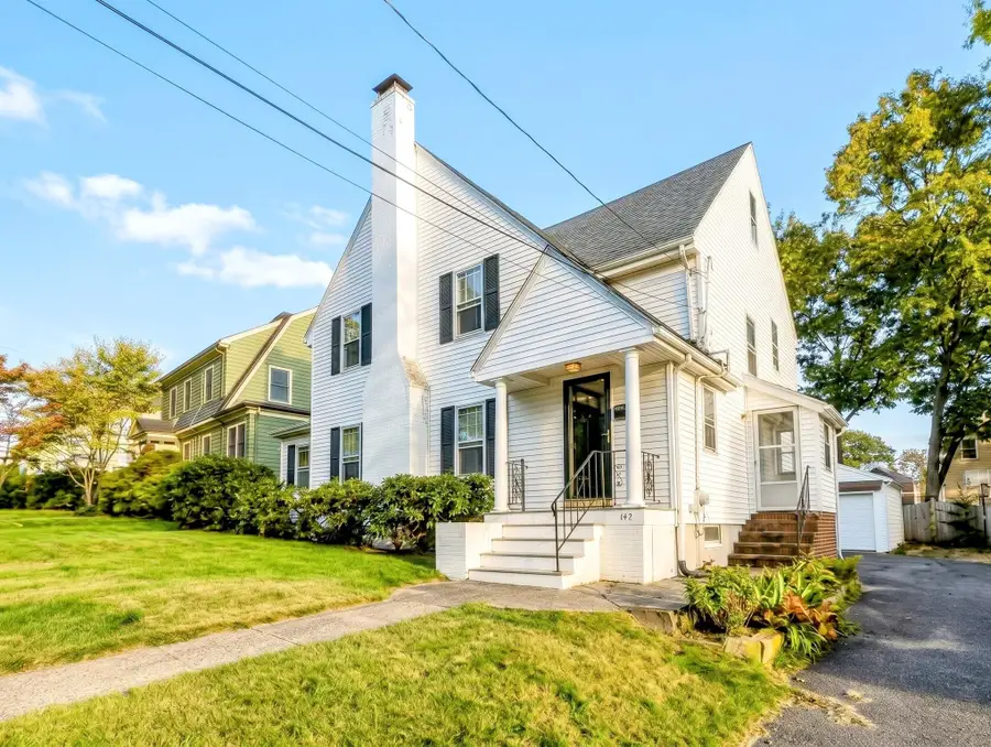 142 Jackson St, Newton, MA 02459 - #2