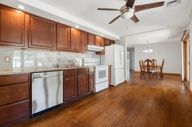 8 Oran Cir, Peabody, MA 01960 - #2