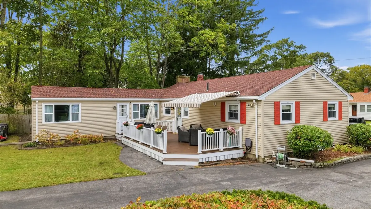 14 Laurel St, Taunton, MA 02780 - #1