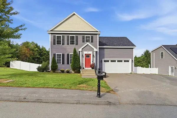 97 Sawtelle Rd, Leominster, MA 01453