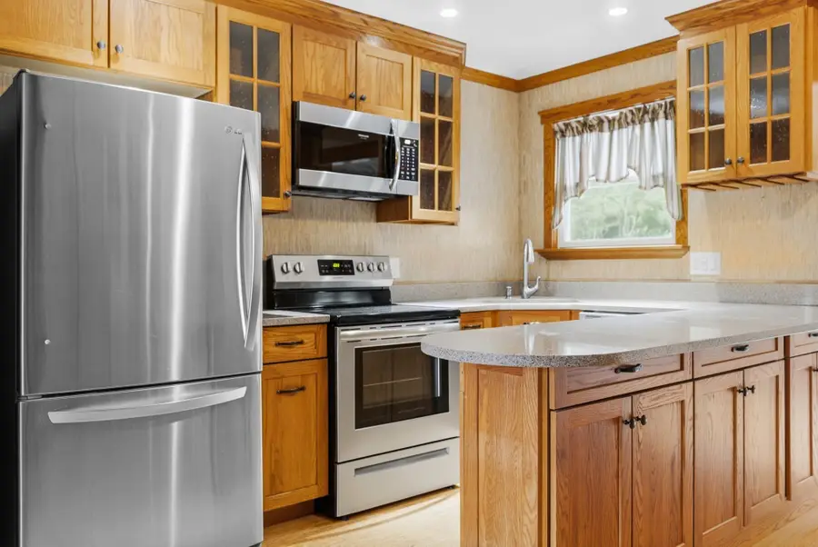 15 Plante St, New Bedford, MA 02745 - #2