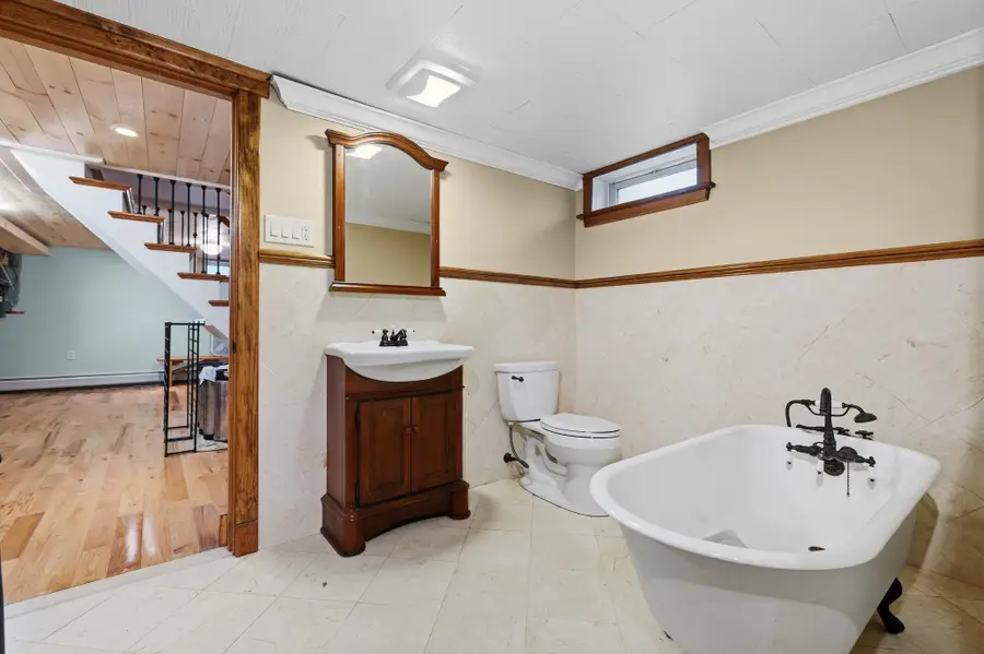 15 Plante St, New Bedford, MA 02745 - #3