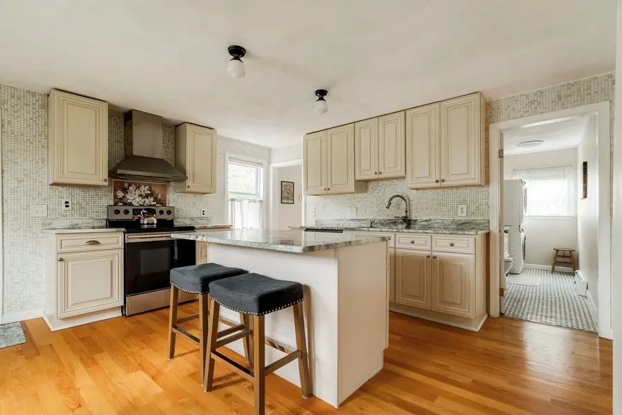 12 Butler St, Medford, MA 02155 - #2