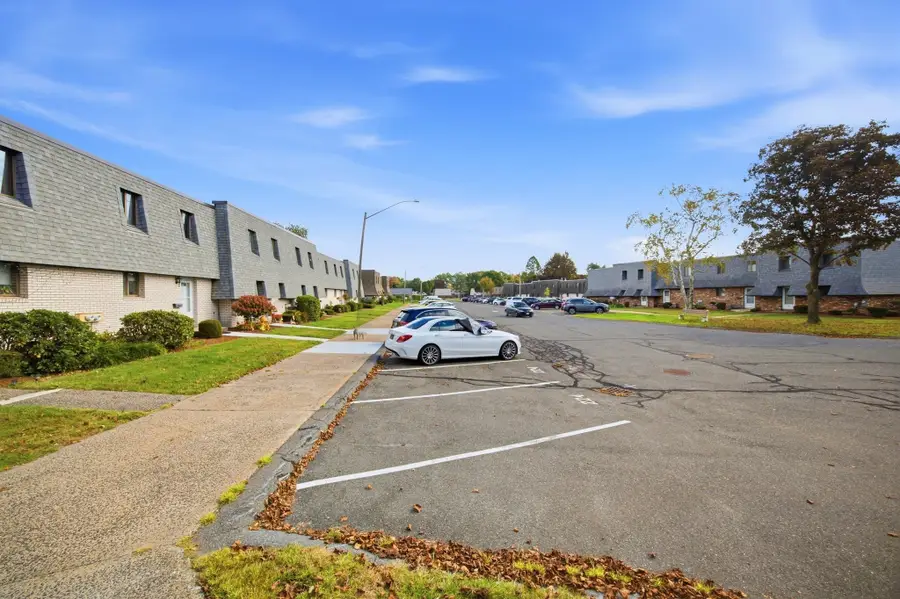 220 Beekman Dr #220, Agawam, MA 01001 - #3