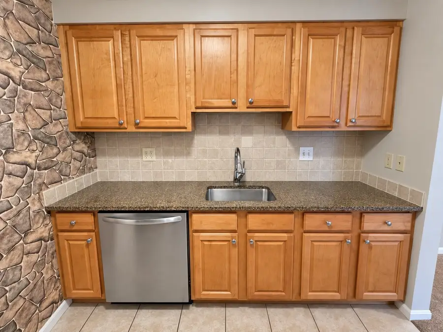 56 Townsend St #D27, Abington, MA 02351 - #2