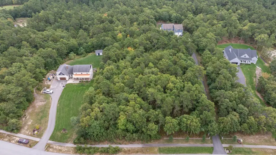 49 Seabiscuit Dr, Plymouth, MA 02360 - #3