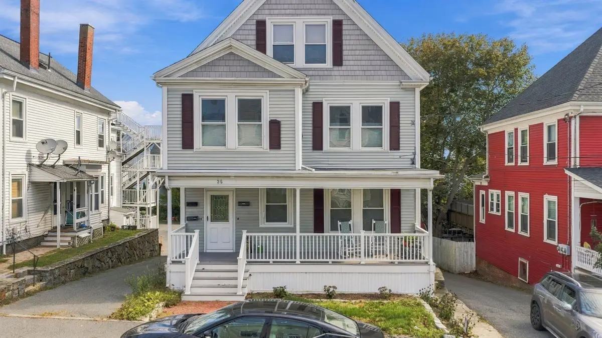 25 Elm St #3, Gloucester, MA 01930 - #1