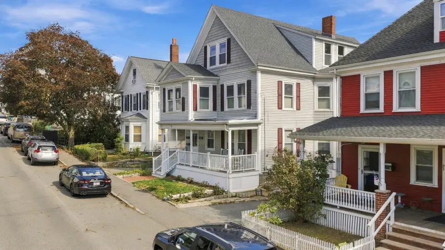 25 Elm St #3, Gloucester, MA 01930 - #2