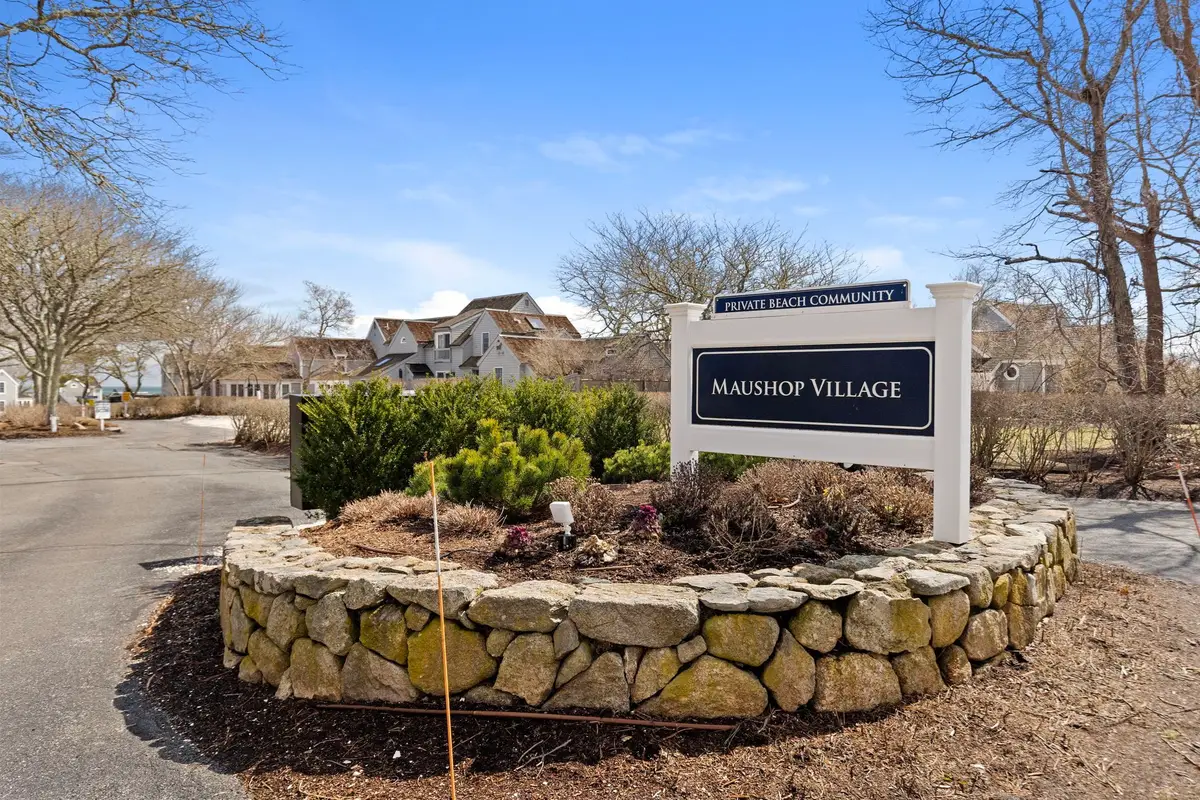 4 Hyannis Point Rd #4, Mashpee, MA 02649 - #1