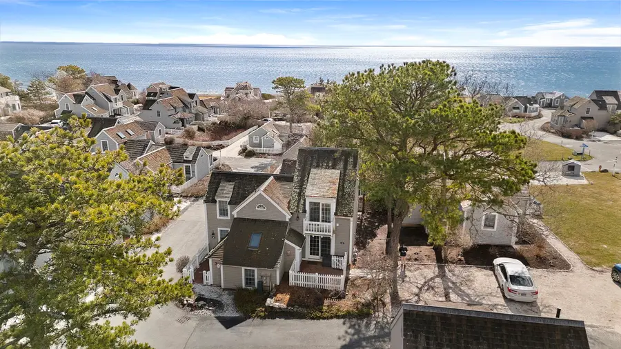 4 Hyannis Point Rd #4, Mashpee, MA 02649 - #2