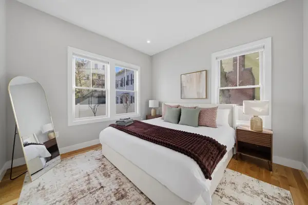 174 Walnut Street #1, Somerville, MA 02145