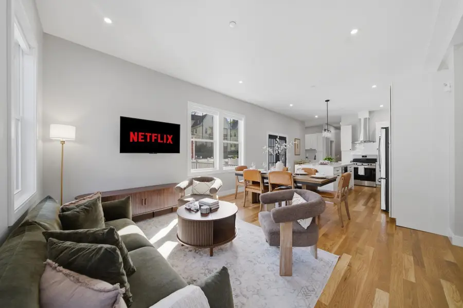 174 Walnut Street #1, Somerville, MA 02145 - #3