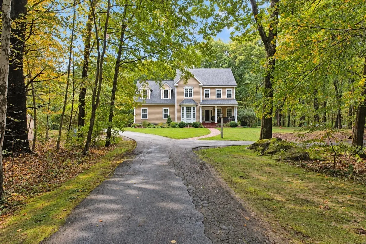 144 East St, Uxbridge, MA 01569 - #1
