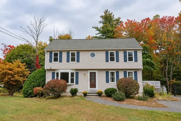 33 Summer St, Tyngsborough, MA 01879