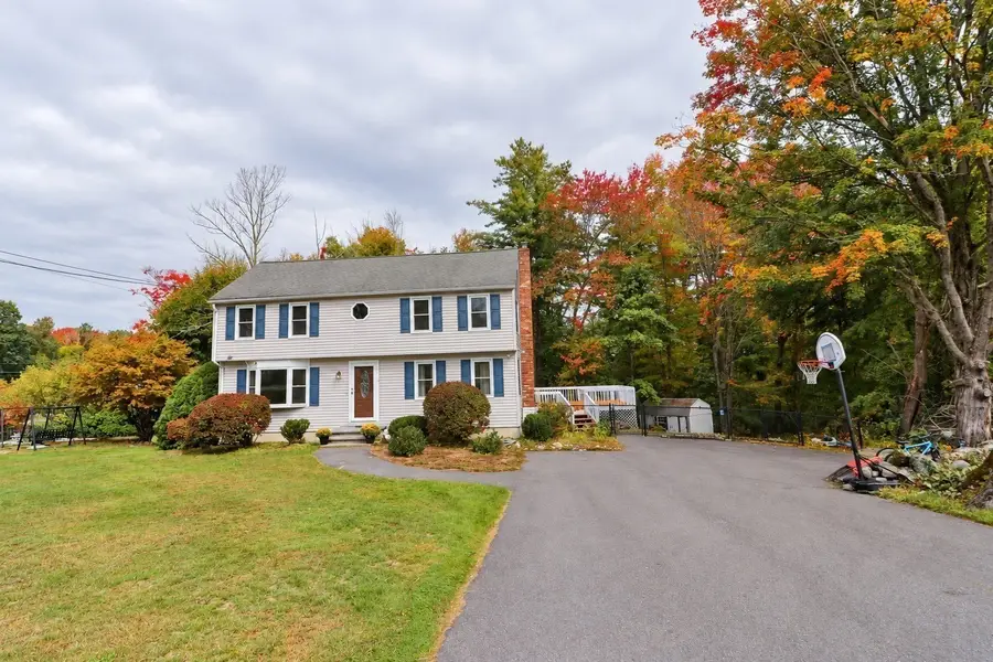 33 Summer St, Tyngsborough, MA 01879 - #2
