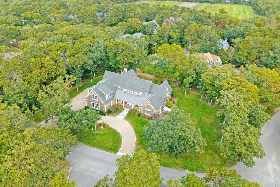 32 Marthas Road, Edgartown, MA 02539 - #2