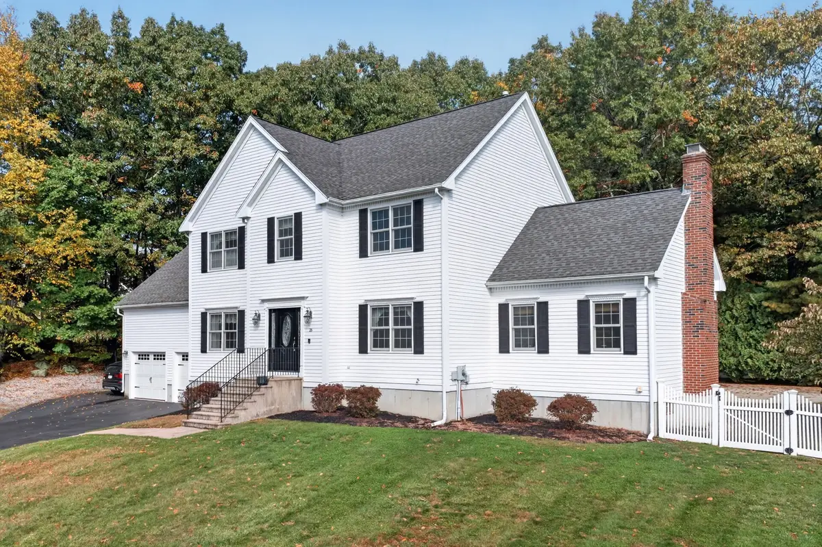 16 Hillcrest Rd, Whitinsville, MA 01588 - #1