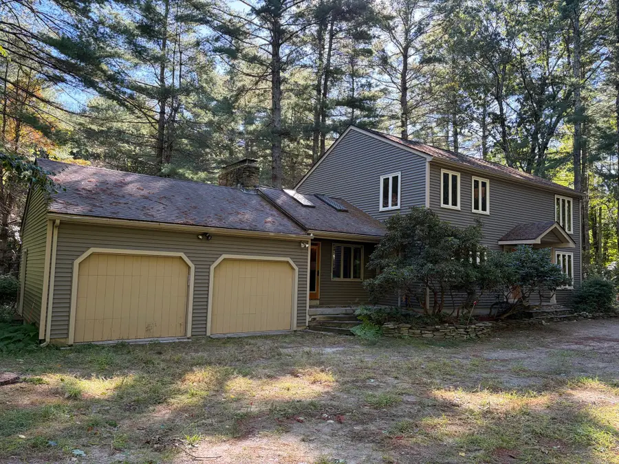 23 Forest St, Upton, MA 01568 - #2