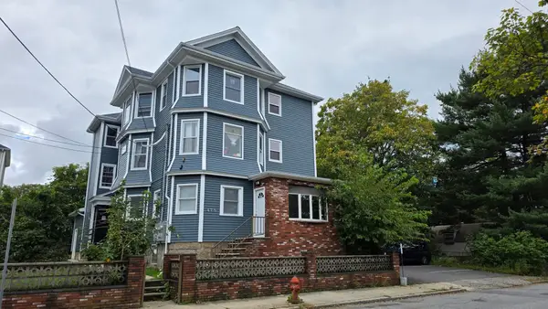 475 Tecumseh St, Fall River, MA 02721