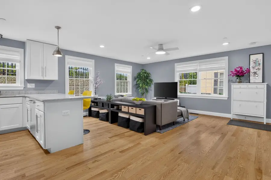 10 Allen Ct #1, Somerville, MA 02143 - #3