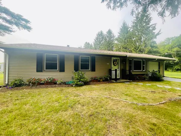 597 Old Warren Rd, Swansea, MA 02777