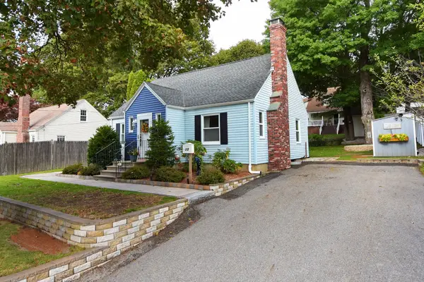 35 Calumet Ave, Worcester, MA 01605
