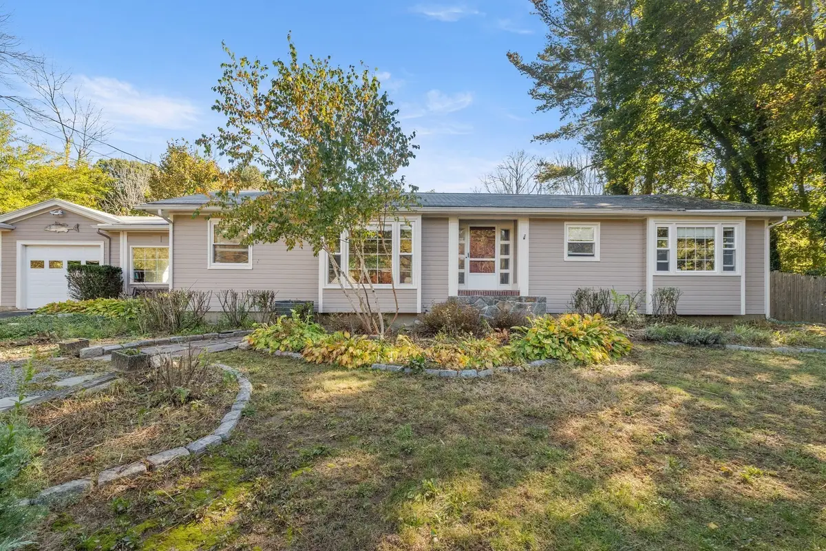 335 Essex Ave, Gloucester, MA 01930 - #1