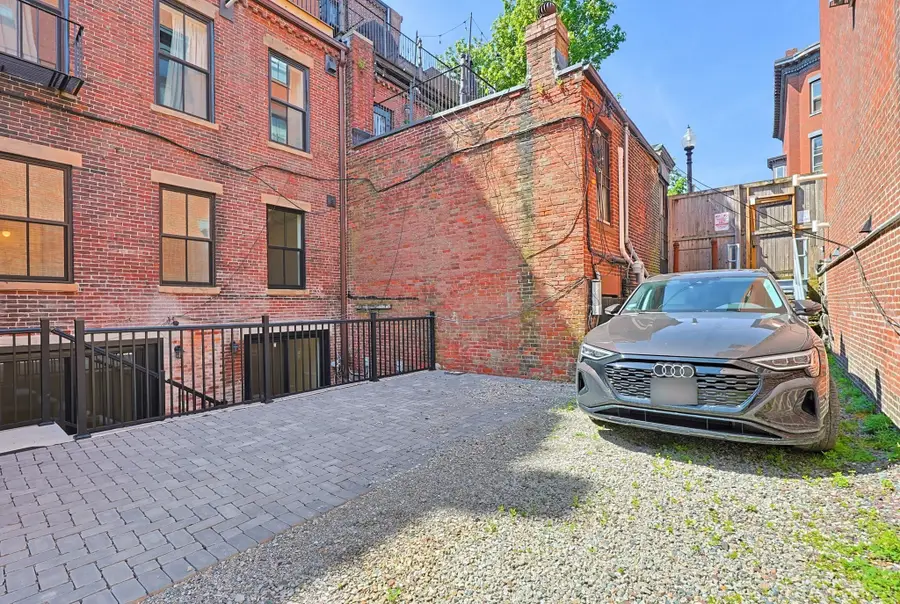 667 Tremont Street #1, Boston, MA 02118 - #2