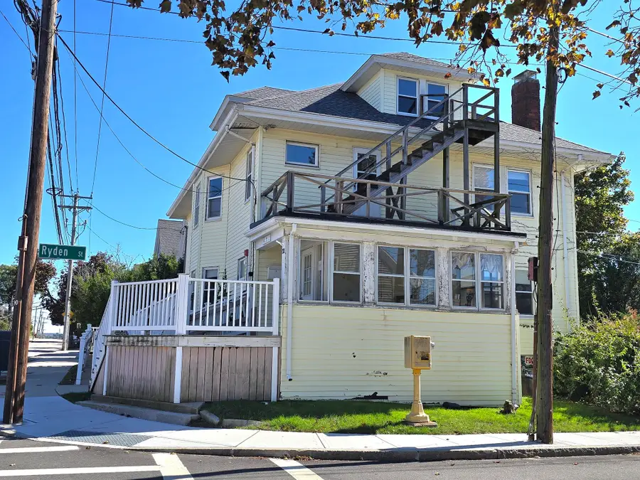 121 Whitwell Street, Quincy, MA 02169 - #3