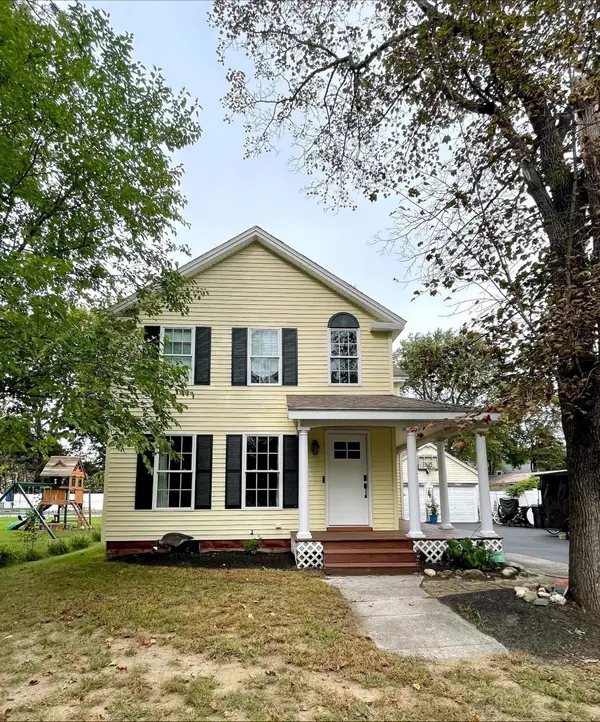 22 3rd, Ayer, MA 01432