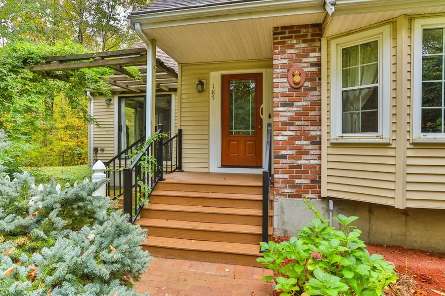 187 Thayer St, Millville, MA 01529 - #3