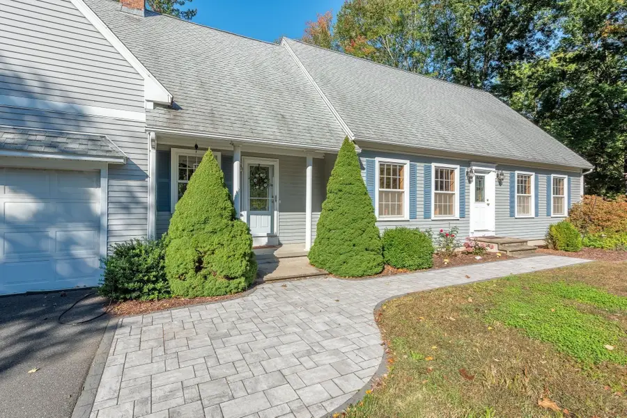 61 Plain Rd, Hatfield, MA 01038 - #2
