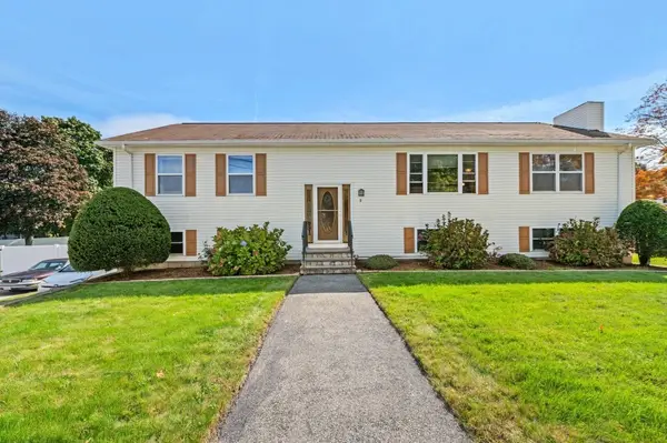3 Gatta Cir, Woburn, MA 01801