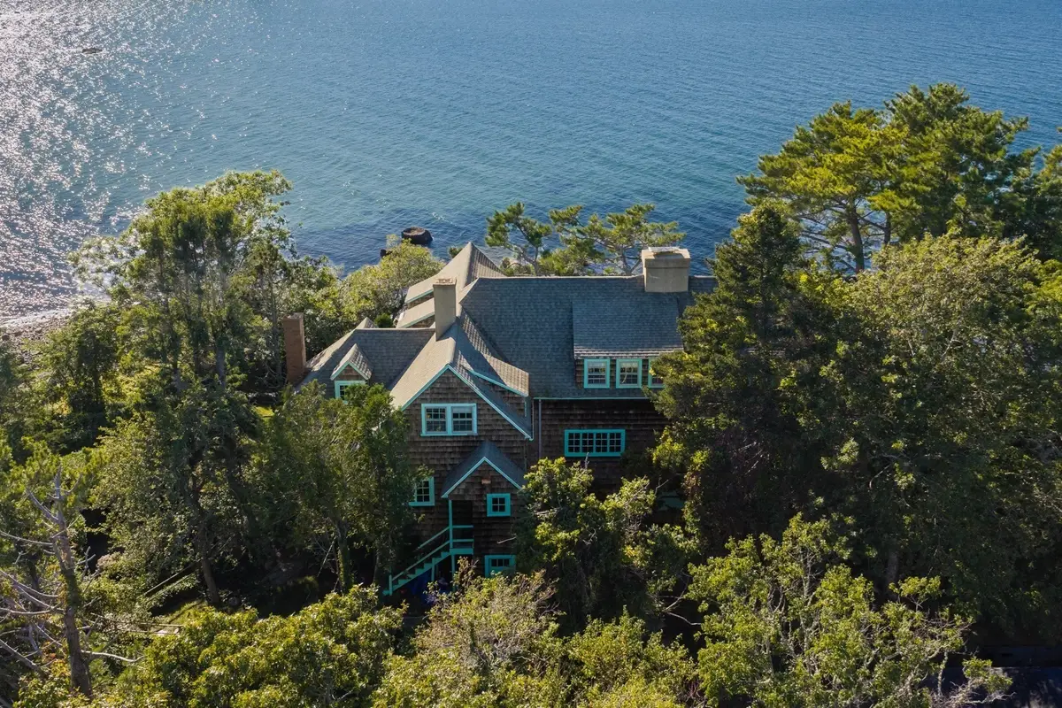 46 Gardiner Rd, Woods Hole, MA 02450 - #1